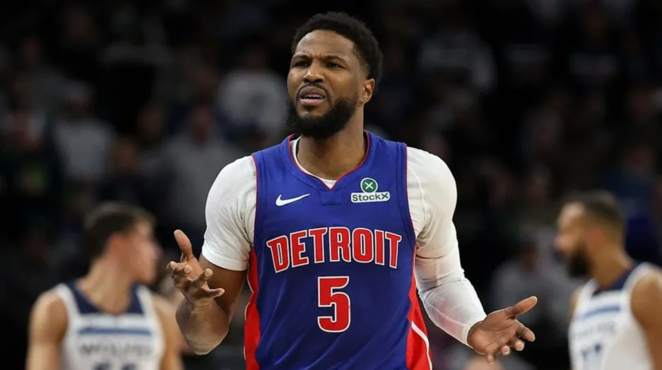 他在密尔沃, 斯利因涉嫌 他在密尔沃, 斯利因涉嫌