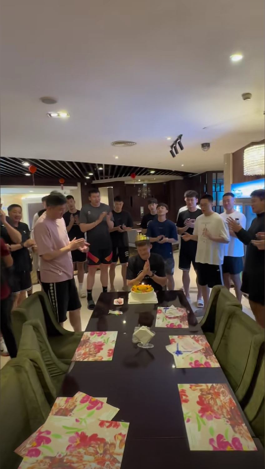 杜指导则是, AFB, LwYnH