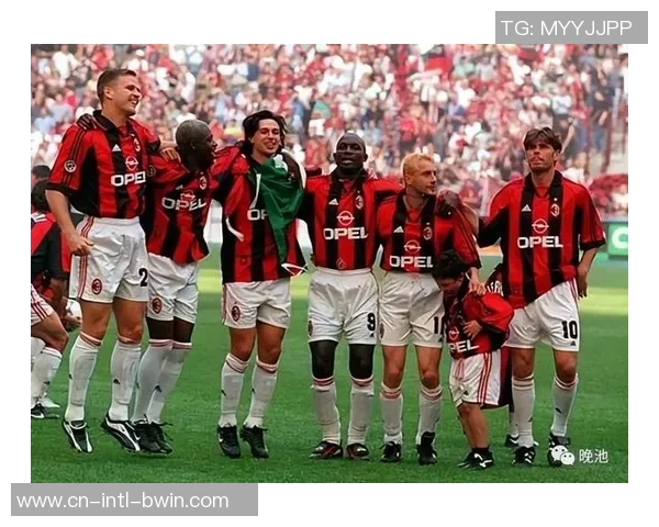 冈茨：最初是国米要求我脱离，但我加盟米兰后甚至连朋友都谩骂我